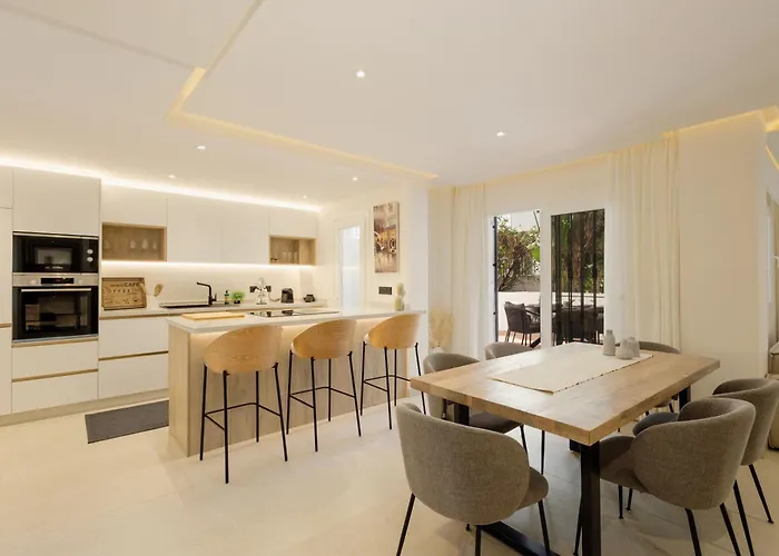 In Near Golf And Apartament *