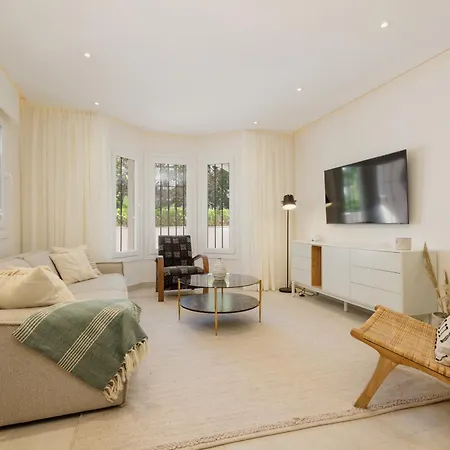 In Near Golf And Apartment *