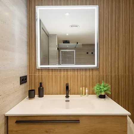 In Near Golf And Apartment *