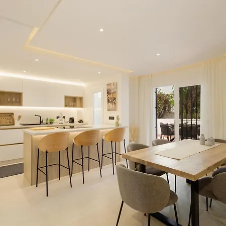 In Near Golf And Apartment *